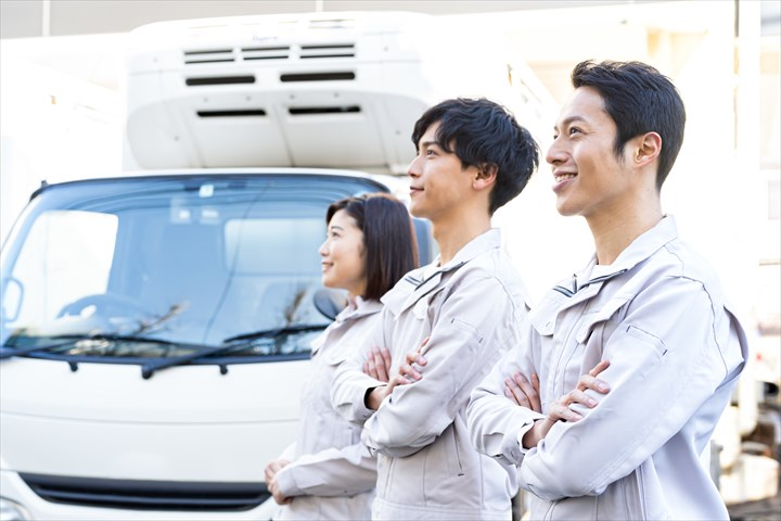 《神戸市中央区》週払いOK・4ｔウイング車での玩具や自転車等の店...