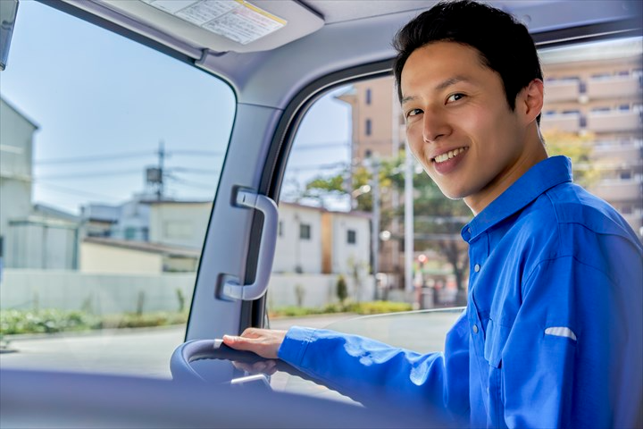 《藤井寺市》週払いOK・2ｔ車での小中学校への給食の配送ドライバ...