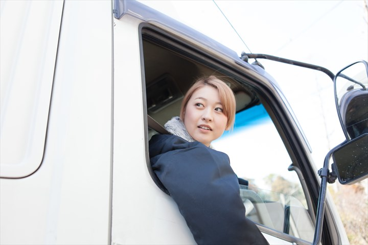 《さいたま市緑区》週払いOK・4ｔ車でのスーパーへのチルド品配送...