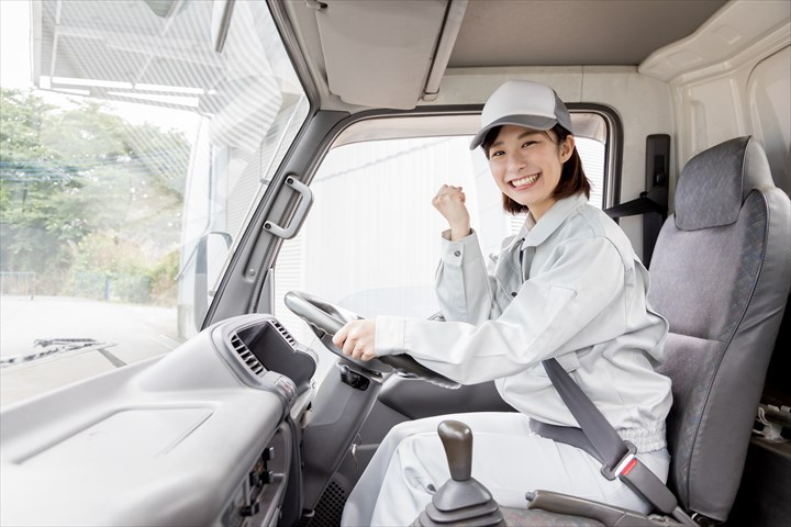 《前橋市》週払いOK・3ｔ車でのフローズン商品の店舗配送ドライバ...