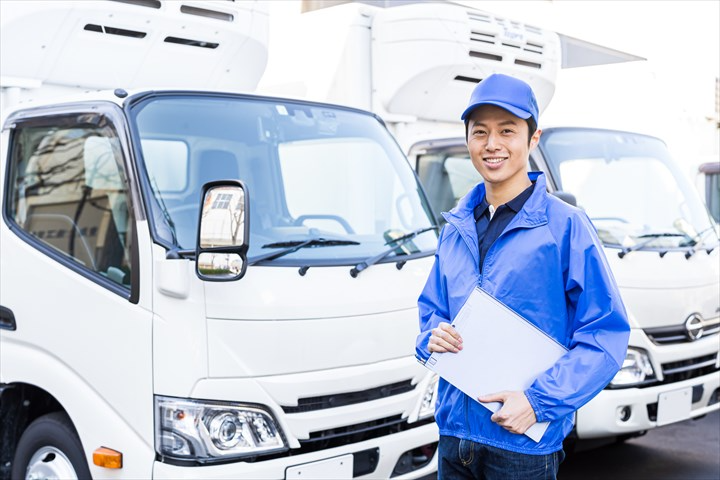 《江戸川区》週払いOK・4ｔ車での企業向け一般貨物の集配ドライバ...