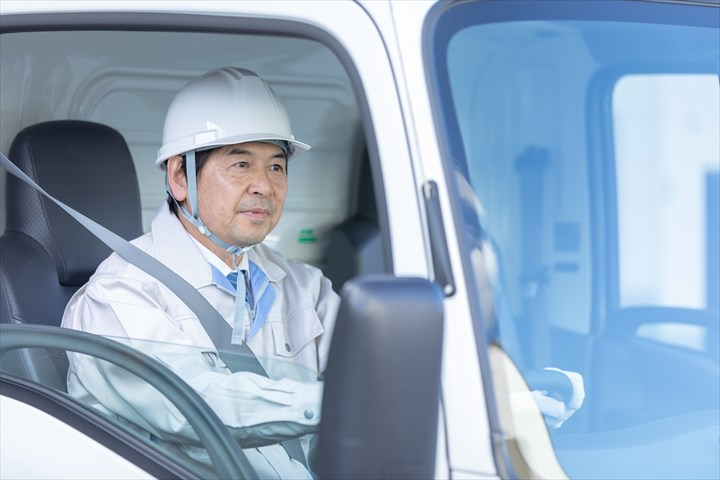 《江東区》週払いOK・3ｔ車での企業への印刷物等の集配ドライバー...