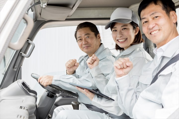 《八王子市》週払いOK・2ｔ～大型車での自動車の陸送ドライバー！...