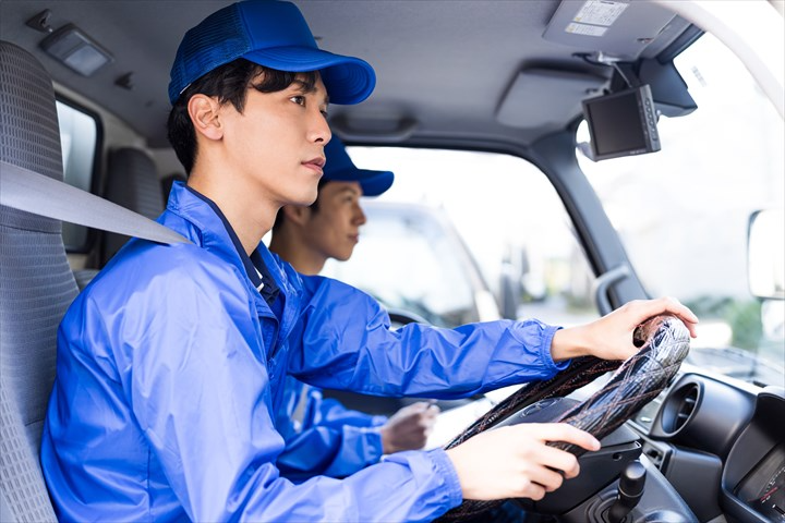 《入間郡三芳町》週払いOK・大型車での雑貨のセンター間配送ドライ...