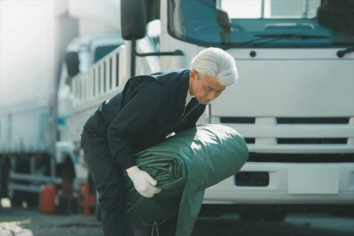 《練馬区》週払いOK・3ｔ車での樹脂製品の倉庫間配送ドライバー！...