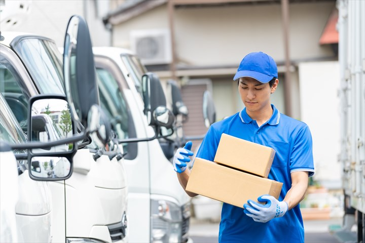 《牧之原市》週払いOK・4ｔ車での食品や日用雑貨のセンター間配送...