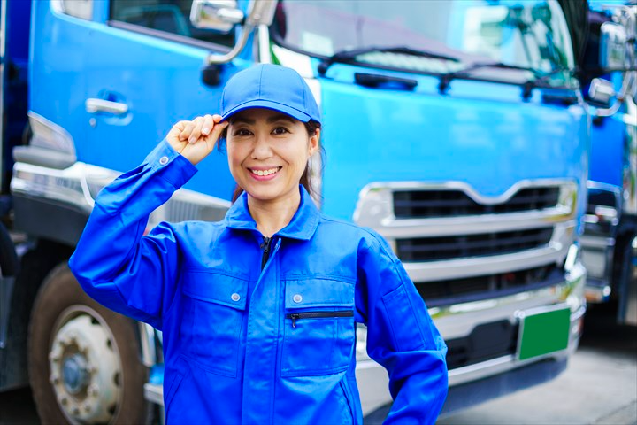 《一宮市》週払いOK・4ｔウイング車での企業向け一般貨物の集配ド...