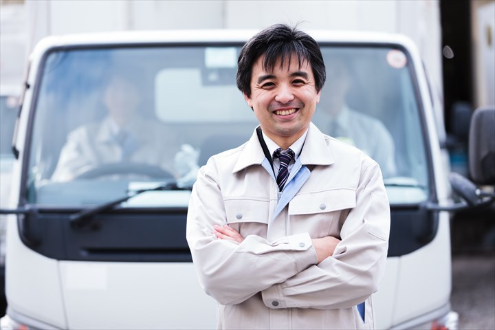 《吹田市》週払いOK・3ｔ車でのコンビニへのパンの配送ドライバー...
