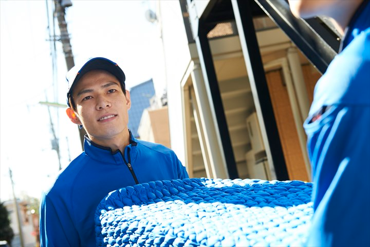 《狛江市》週払いOK・ゴミ回収の助手スタッフ！（Web面接OK・...